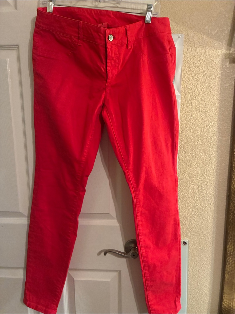 NWOT LONDONJEAN  Bright Red Women's Slim Pants